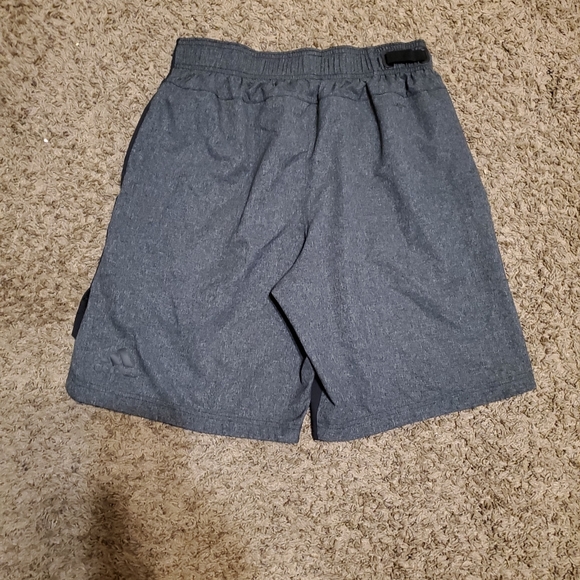 Adidas shorts - Picture 2 of 3